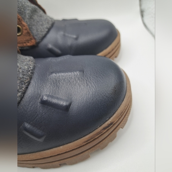 Little kids Carter's Boots navy blue & gray size 11M - Picture 4 of 12